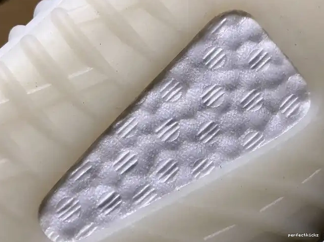 Yeezy White CP9366 Boost Cream 350 V2 Adidas 0623